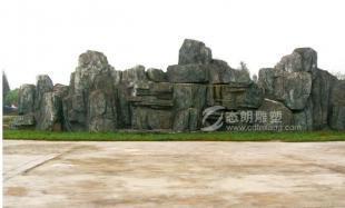 融合古典與現(xiàn)代 玻璃鋼人物造型與中國(guó)古典鑄銅雕像的藝術(shù)魅力——以成都態(tài)朗景觀為例